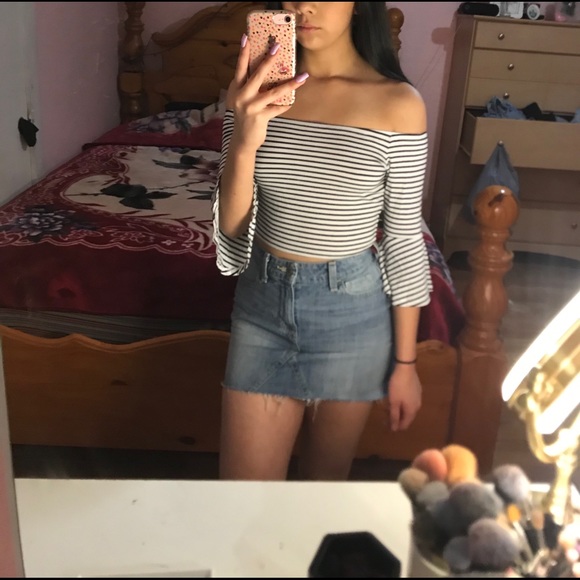 Black&White Striped Crop Top - Picture 1 of 3